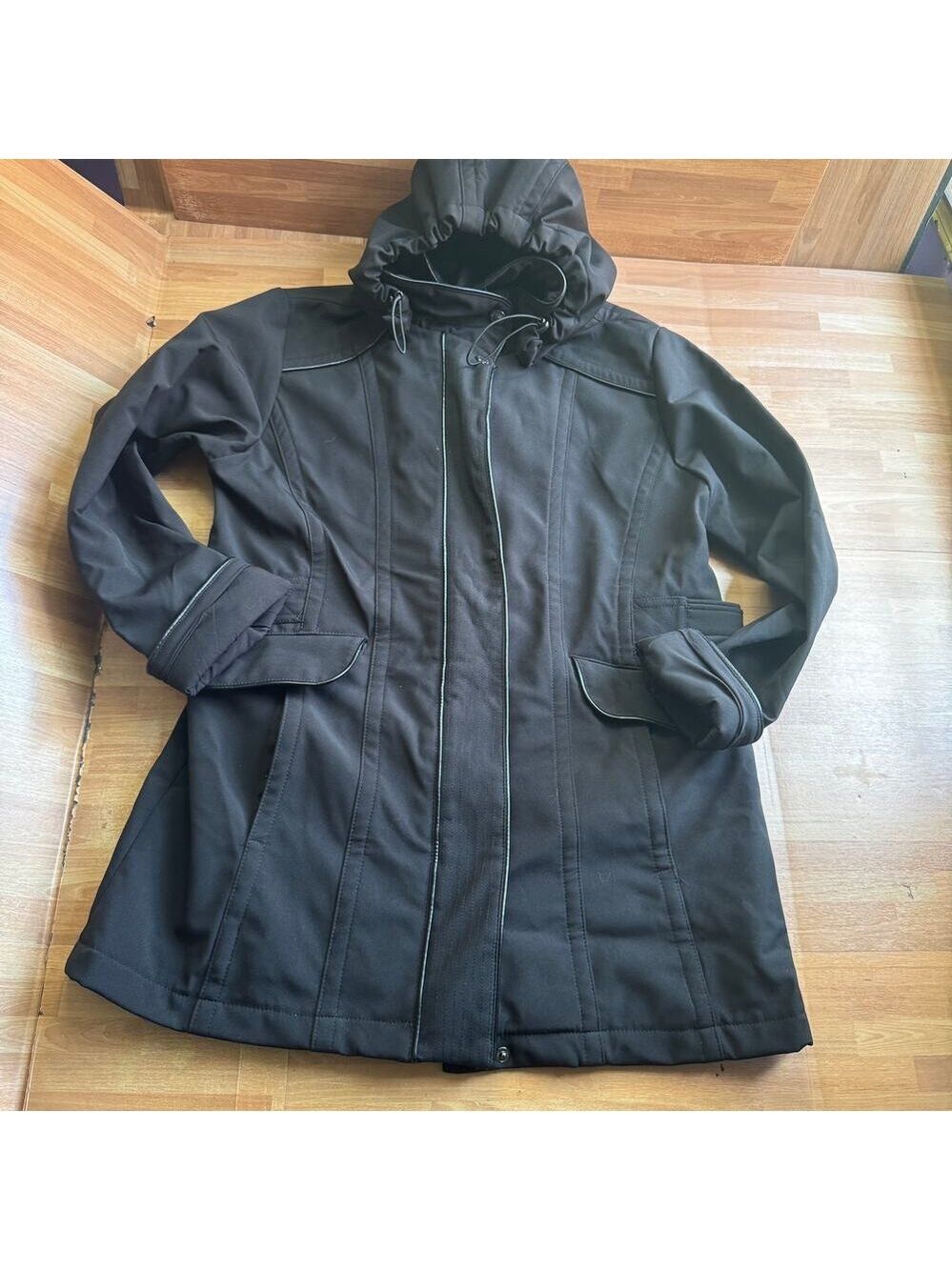 Neyelle black utility rain jacket, black, size large, hooded - Picture 7 of 15